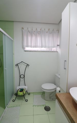 Casa à venda com 192m², 3 quartos e 2 vagasBanheiro Social