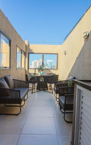 Apartamento à venda com 82m², 1 quarto e sem vaga Apartamento à venda com 82m², 1 quarto e sem vagaÁrea externa