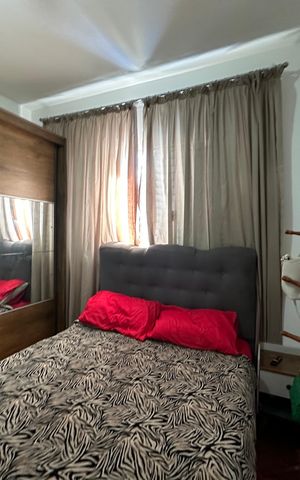 Casa à venda com 323m², 3 quartos e 10 vagas Casa à venda com 323m², 3 quartos e 10 vagasQuarto