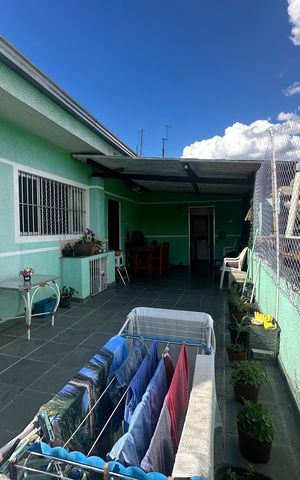 Casa à venda com 323m², 3 quartos e 10 vagas Casa à venda com 323m², 3 quartos e 10 vagasVaranda