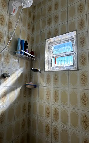 Casa à venda com 323m², 3 quartos e 10 vagas Casa à venda com 323m², 3 quartos e 10 vagasBanheiro da Suíte