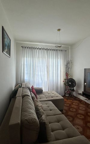 Casa à venda com 323m², 3 quartos e 10 vagas Casa à venda com 323m², 3 quartos e 10 vagasSala de TV
