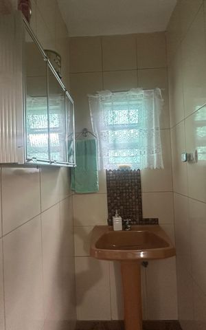 Casa à venda com 323m², 3 quartos e 10 vagas Casa à venda com 323m², 3 quartos e 10 vagasBanheiro Social