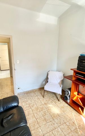 Casa à venda com 55m², 2 quartos e 1 vagaSala