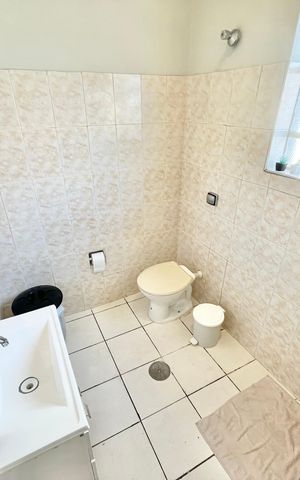 Casa à venda com 55m², 2 quartos e 1 vagaBanheiro
