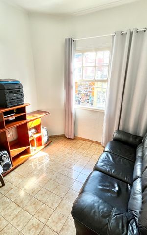 Casa à venda com 55m², 2 quartos e 1 vagaSala