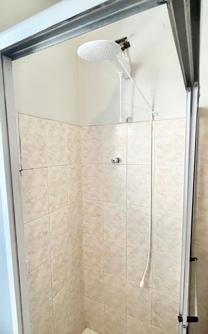 Casa à venda com 55m², 2 quartos e 1 vagaBanheiro