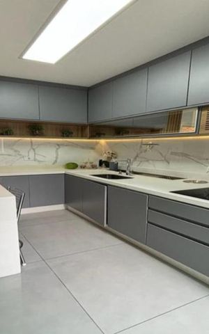 Casa à venda com 85m², 2 quartos e 2 vagas Casa à venda com 85m², 2 quartos e 2 vagasCozinha