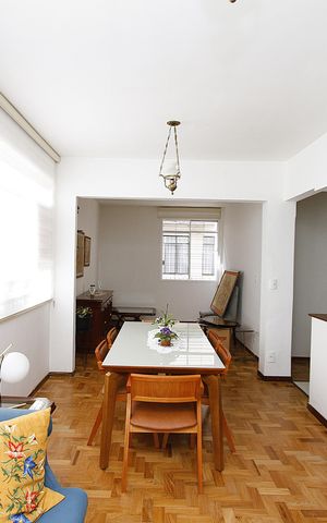 Apartamento para alugar com 100m², 2 quartos e 1 vagaSala