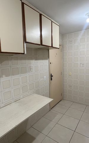 Apartamento à venda com 104m², 3 quartos e 2 vagas Apartamento à venda com 104m², 3 quartos e 2 vagasCozinha