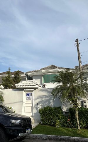 Casa de condomínio à venda com 580m², 6 quartos e 4 vagas