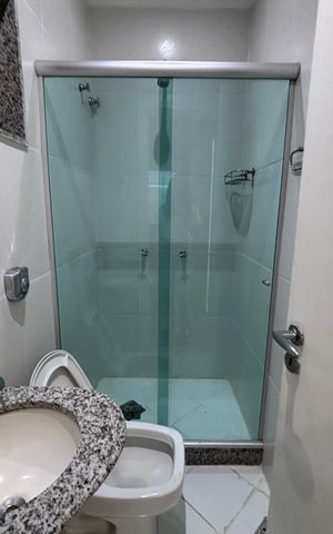 Casa de condomínio à venda com 580m², 6 quartos e 4 vagas Casa de condomínio à venda com 580m², 6 quartos e 4 vagasBanheiro do Quarto 1