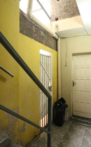 Casa à venda com 175m², 5 quartos e 2 vagas Casa à venda com 175m², 5 quartos e 2 vagasÁrea de Serviço
