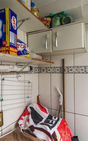 Apartamento à venda com 45m², 2 quartos e 1 vaga Apartamento à venda com 45m², 2 quartos e 1 vagaCozinha e Área de Serviço