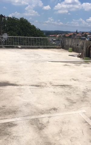Casa à venda com 200m², 5 quartos e 2 vagas Casa à venda com 200m², 5 quartos e 2 vagasÁrea externa