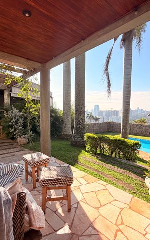 Casa de condomínio para alugar com 660m², 5 quartos e 5 vagasQuintal com piscina e churrasqueira