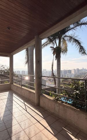 Casa de condomínio para alugar com 660m², 5 quartos e 5 vagasSuíte Master