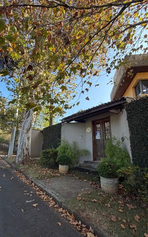 Casa de condomínio para alugar com 660m², 5 quartos e 5 vagasPlaquinha instalada COD BALD-654 e fachada