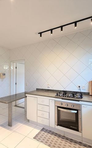 Casa de condomínio para alugar com 660m², 5 quartos e 5 vagasCozinha