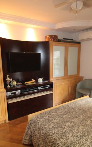 Apartamento à venda com 210m², 3 quartos e 3 vagasQuarto 3