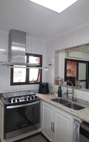 Apartamento à venda com 210m², 3 quartos e 3 vagasCozinha