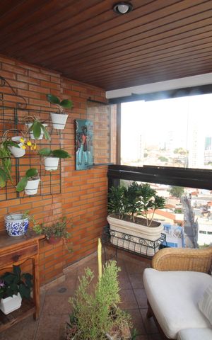Apartamento à venda com 210m², 3 quartos e 3 vagasSala - Varanda