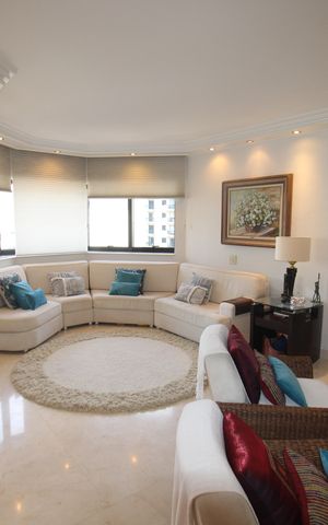 Apartamento à venda com 210m², 3 quartos e 3 vagasSala