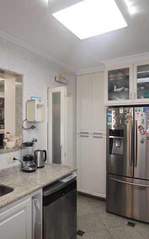 Apartamento à venda com 210m², 3 quartos e 3 vagasCozinha