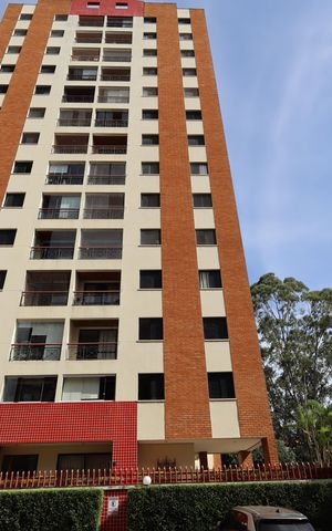 Apartamento à venda com 80m², 3 quartos e 2 vagasFachada