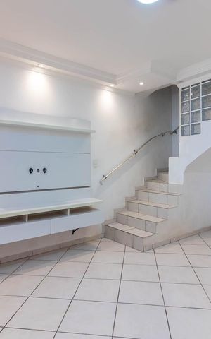 Casa à venda com 85m², 3 quartos e 1 vagaSala de Estar