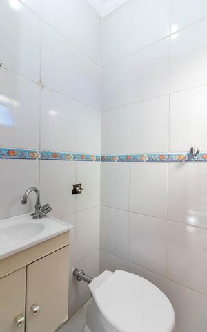 Casa à venda com 85m², 3 quartos e 1 vagaBanheiro de Serviço