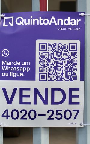 Apartamento à venda com 90m², 3 quartos e 2 vagas Apartamento à venda com 90m², 3 quartos e 2 vagasInstalação de placa 5A: Foto 1