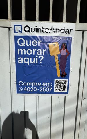 Casa à venda com 182m², 4 quartos e 2 vagas Casa à venda com 182m², 4 quartos e 2 vagasPLACa