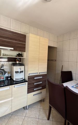 Casa à venda com 182m², 4 quartos e 2 vagas Casa à venda com 182m², 4 quartos e 2 vagasCozinha - Casa 2