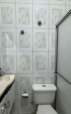 Casa à venda com 182m², 4 quartos e 2 vagas Casa à venda com 182m², 4 quartos e 2 vagasBanheiro 5 - Casa 1