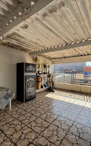 Casa à venda com 182m², 4 quartos e 2 vagas Casa à venda com 182m², 4 quartos e 2 vagasVaranda gourmet