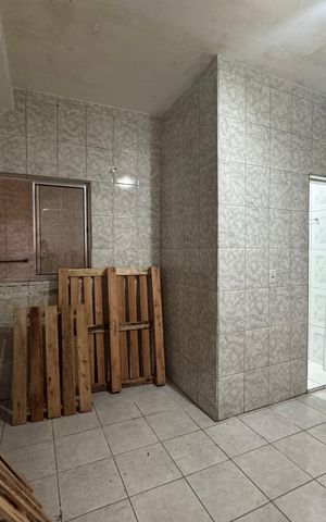 Casa à venda com 182m², 4 quartos e 2 vagas Casa à venda com 182m², 4 quartos e 2 vagasQuarto - Casa 1
