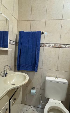 Casa à venda com 182m², 4 quartos e 2 vagas Casa à venda com 182m², 4 quartos e 2 vagasBanheiro 3 - Casa 2