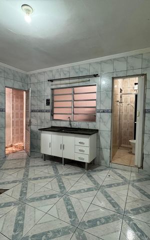 Casa à venda com 182m², 4 quartos e 2 vagas Casa à venda com 182m², 4 quartos e 2 vagasCozinha - Casa 3