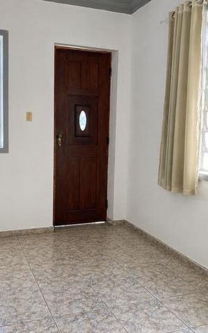 Casa à venda com 79m², 2 quartos e sem vaga