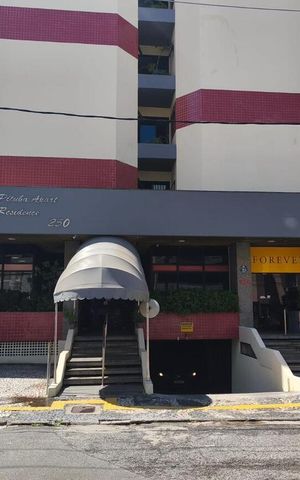 Apartamento para alugar com 40m², 1 quarto e 1 vaga Apartamento para alugar com 40m², 1 quarto e 1 vagaFachada
