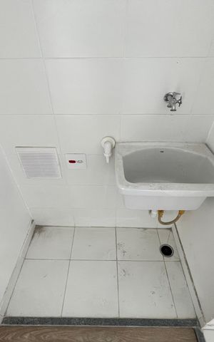 Apartamento à venda com 36m², 2 quartos e sem vaga Apartamento à venda com 36m², 2 quartos e sem vagaCozinha e Área de Serviço