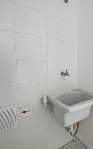 Apartamento à venda com 36m², 2 quartos e sem vaga Apartamento à venda com 36m², 2 quartos e sem vagaCozinha e Área de Serviço