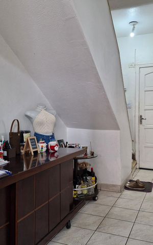 Casa à venda com 100m², 3 quartos e 1 vagaCorredor