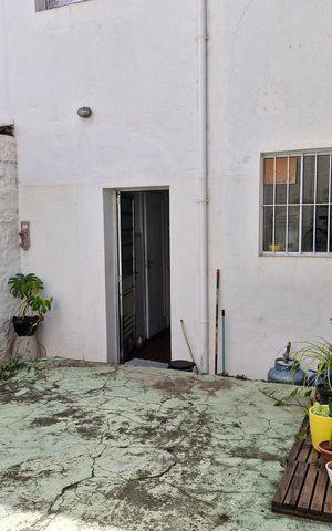 Casa à venda com 100m², 3 quartos e 1 vagaÁrea externa