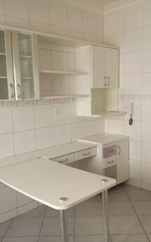 Casa para alugar com 239m², 4 quartos e 2 vagas Casa para alugar com 239m², 4 quartos e 2 vagasCozinha