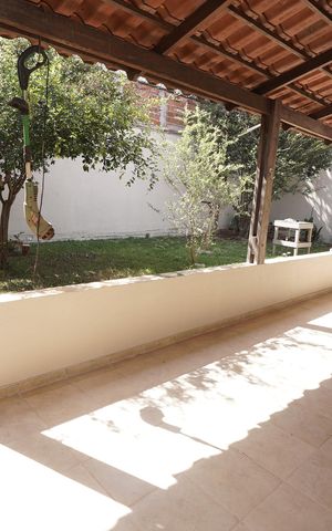 Casa à venda com 143m², 4 quartos e 3 vagas