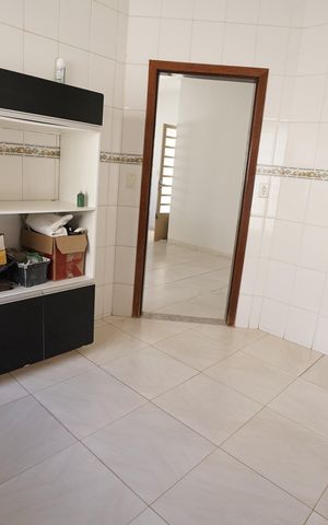 Casa à venda com 143m², 4 quartos e 3 vagas