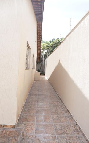 Casa à venda com 143m², 4 quartos e 3 vagas