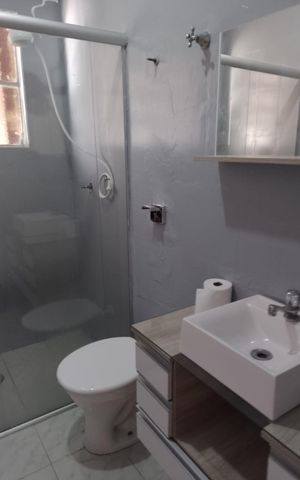 Casa à venda com 150m², 4 quartos e 3 vagas Casa à venda com 150m², 4 quartos e 3 vagasBanheiro 1